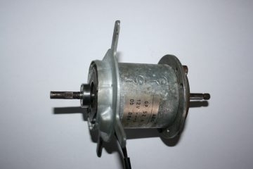 d1l_motor37_big.jpg